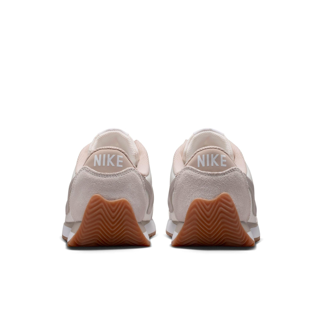 Nike Women's Pacific Shoes, Sail/Cream II-Gum Medium Brown-White, 8