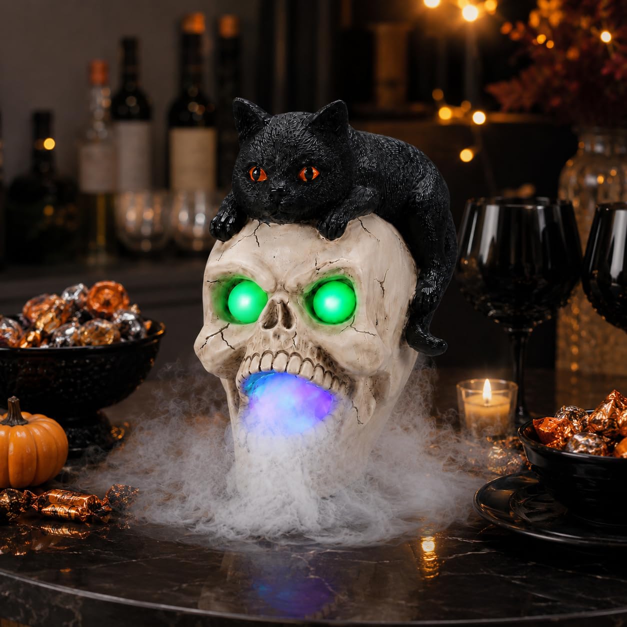 Halloween Black Cat Skull Mist Decoration with Glowing Green Eyes, Lighted Resin Skull Cat Decor with Built-in Atomizer, Spooky Tabletop Decor for Indoor Party Living Room Haunted House
